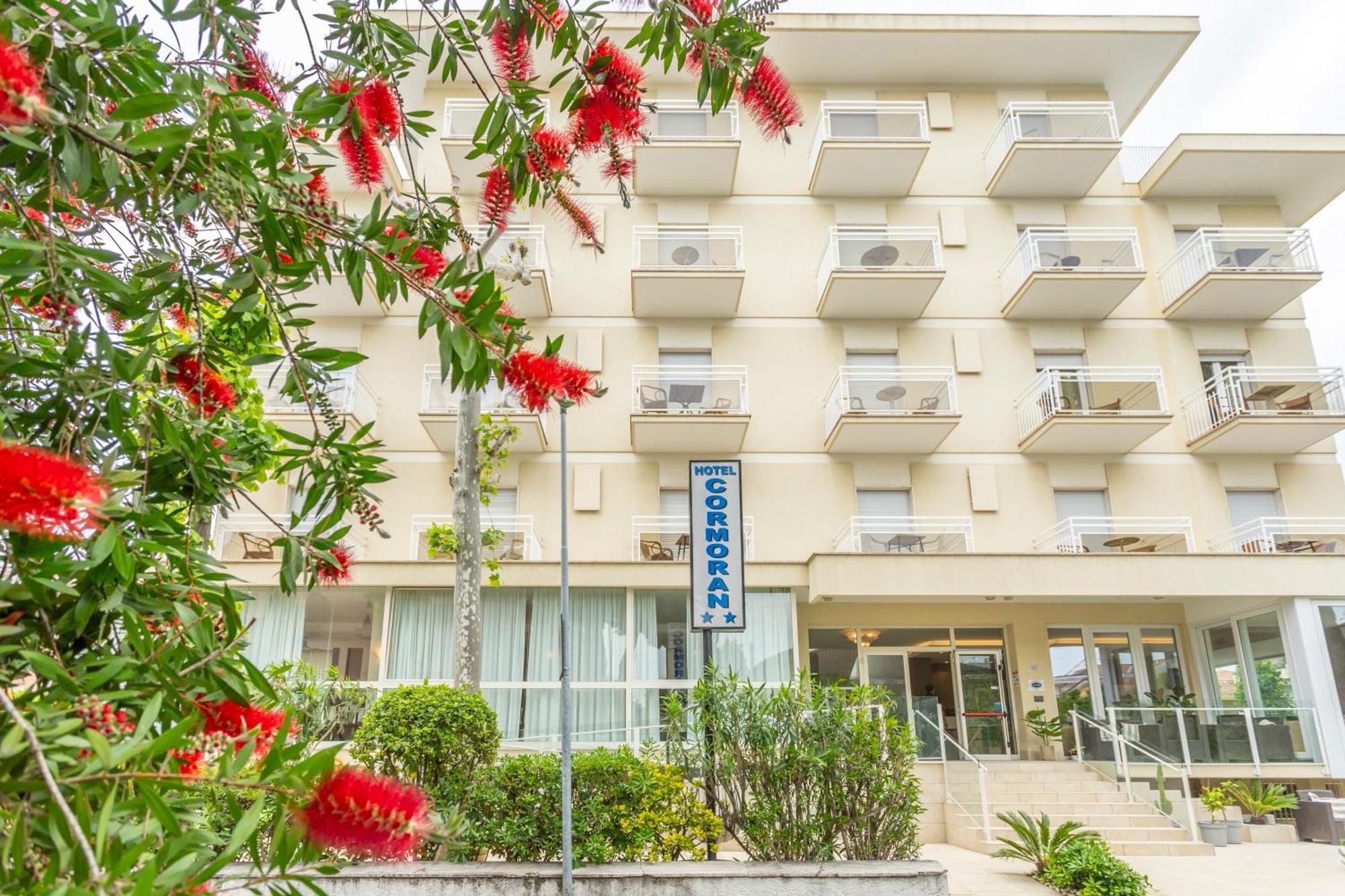 Hotel Cormoran Riccione Buitenkant foto